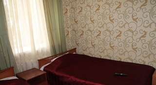 Гостиница Мега Лайт Екатеринбург Стандартный двухместный номер с 2 отдельными кроватями-4