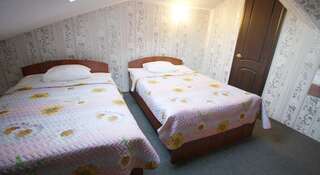 Гостиница Мега Лайт Екатеринбург Бюджетный двухместный номер с 2 отдельными кроватями-19